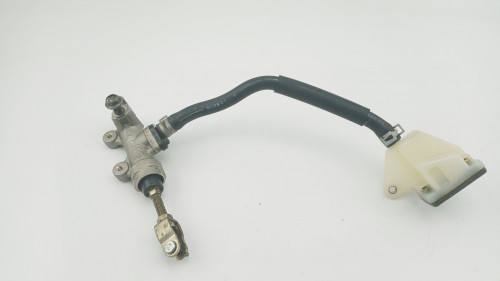 Maitre cylindre frein arriere SUZUKI 500 GS 2001 - 2002