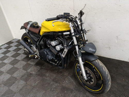 YAMAHA FAZER 600