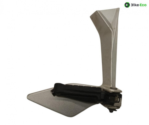 Platine et repose pieds arriere droit KTM DUKE 125 2011-2016