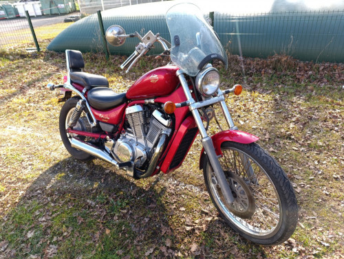 SUZUKI 800 INTRUDER