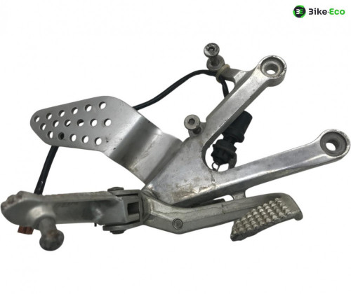 Platine avant droite YAMAHA YZF 1000 2000-2001 R1