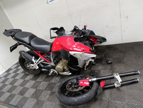 DUCATI MULTISTRADA 1200 V4