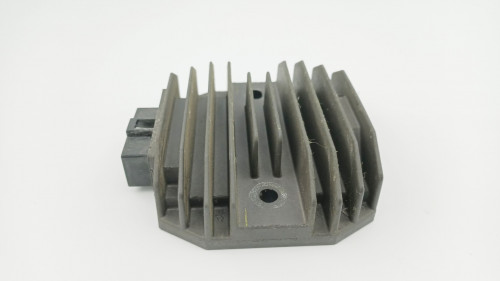 Regulateur charge batterie YAMAHA 500 TMAX 2004 - 2007