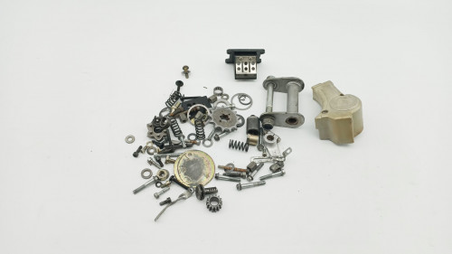 Kit visserie DERBI 50 GPR NUDE 2004 - 2005