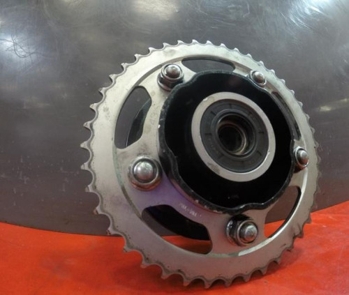 Porte couronne HONDA CBF 600 2004