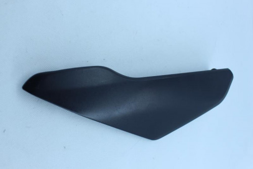 Demi flanc selle gauche SUZUKI 600 GSXR 2004 - 2005