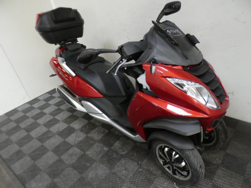 PEUGEOT METROPOLIS 400