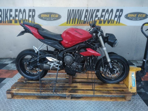 TRIUMPH STREET TRIPLE 660
