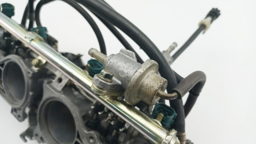 Rampe d'injection HONDA 900 CBR RR 2002 - 2003