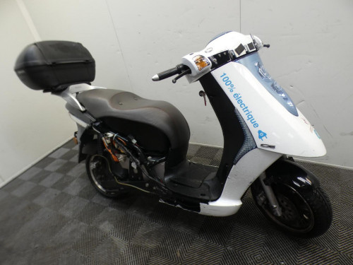 ECCITY CYCLES ARTELEC 670