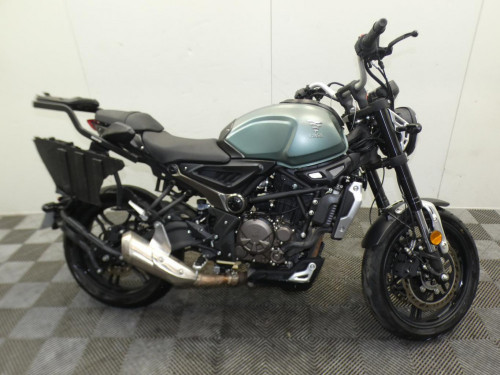VOGE AC 300
