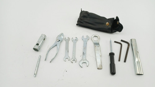 Trousse outil YAMAHA VIRAGO 125 1996 - 2003