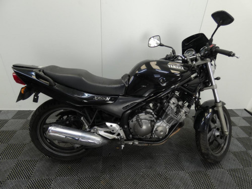 YAMAHA XJ 600 N N