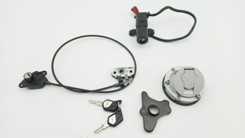 Jeu de serrure contacteur a cle MV AGUSTA BRUTALE 675 2012 - 2017
