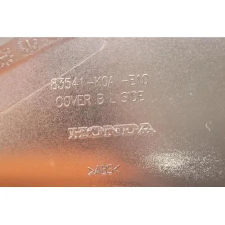 Demi flanc selle gauche HONDA CB 300 R ABS 2018 - 2020
