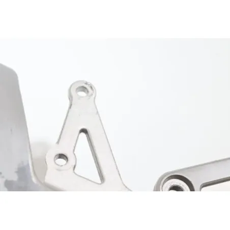 Platine avant droite SUZUKI GSF 400 BANDIT 1991 - 1995