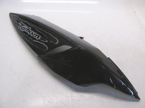Cache carenage coque arriere droit PIAGGIO TYPHOON 50 2 T 10-16