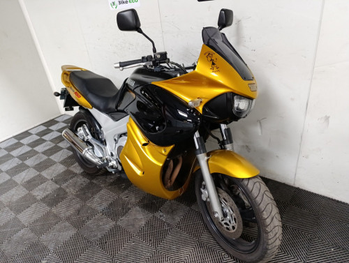 YAMAHA TDM 850