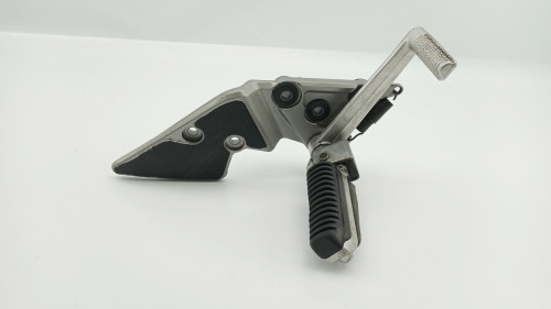 Platine avant droite SUZUKI GSF 600 BANDIT S 1995 - 1999