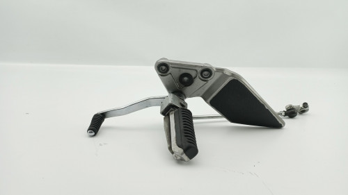 Platine avant gauche SUZUKI GSF 600 BANDIT S 1995 - 1999