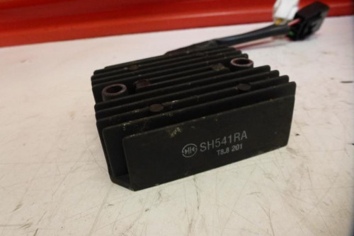 Regulateur charge batterie HONDA 125 S WING 2007 - 2013