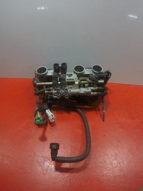 Rampe d'injection YAMAHA FZ6 FAZER N 2004 - 2006