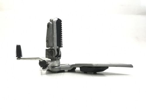 Platine avant gauche SUZUKI GSF 1200 1996-2000 BANDIT