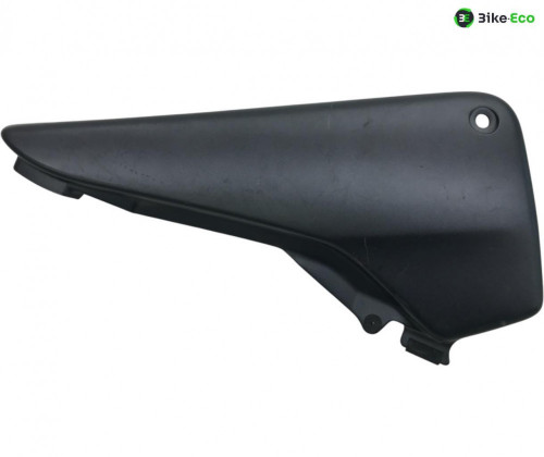 Cache carenage sous selle gauche HONDA CB F 900 2002-2007 HORNET