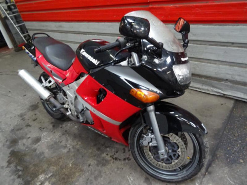KAWASAKI ZZR 600