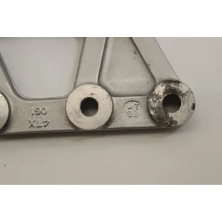 Support moteur droit YAMAHA TDM 850 1996 - 2002