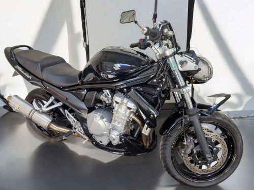 SUZUKI BANDIT 650