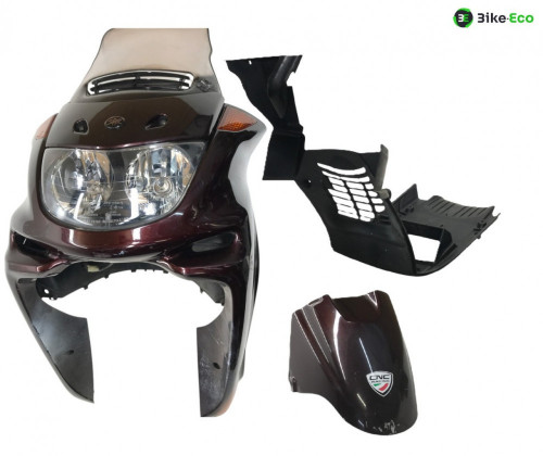 Cache carenage face avant YAMAHA YP 250 2000-2001 MAJESTY