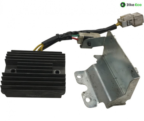 Regulateur charge batterie PIAGGIO VESPA GTS 300 2018-2020 SUPER HPE-TECH