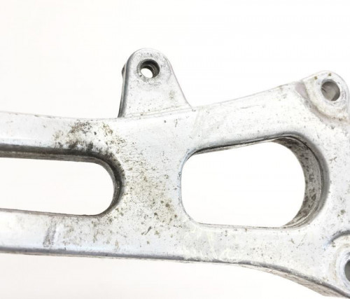 Platine et repose pieds arriere gauche HONDA NSR 400 1985-1987