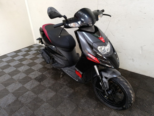 APRILIA SR 50 MOTARD