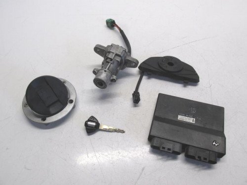 Jeu de serrure contacteur a cle code SUZUKI GSR 750 2011-2016
