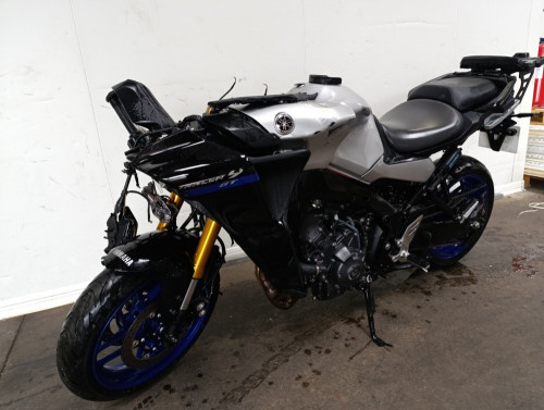 YAMAHA MT09 TRACER