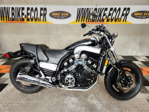 YAMAHA VMAX 1200