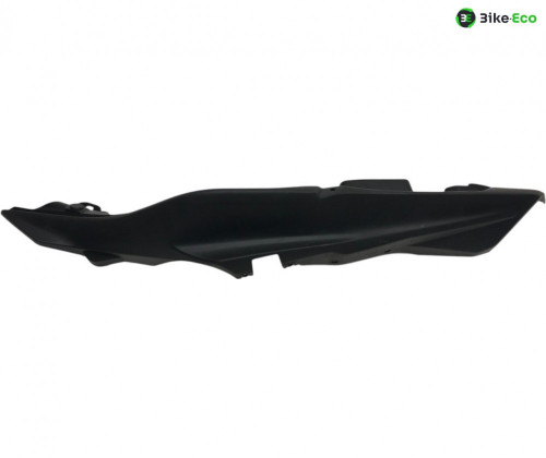 Cache carenage coque arriere gauche YAMAHA MT-07 700 2018-2020