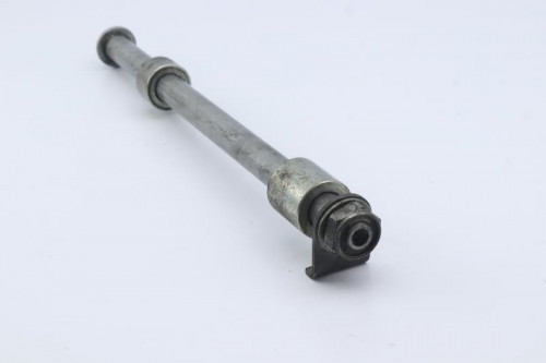 Axe de roue arriere HONDA 750 VF C 1994 - 1995