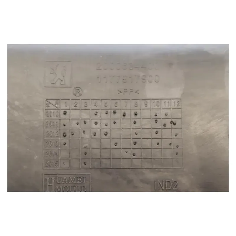 Demi flanc selle gauche PEUGEOT KISBEE 50 RS 2011 - 2017