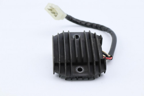 Regulateur charge batterie YAMAHA 600 FAZER 1998 - 2001