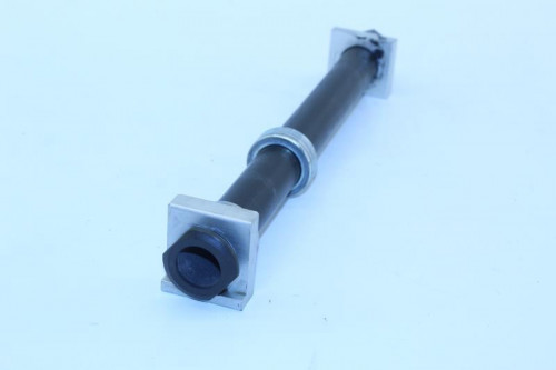Axe de roue arriere YAMAHA 900 TDM 2002 - 2007