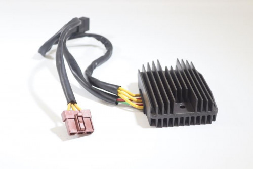 Regulateur charge batterie PIAGGIO 400 MP3 LT 2008 - 2010
