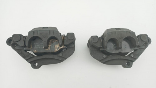 Etrier de frein avant YAMAHA 400 MAJESTY 2009 - 2011
