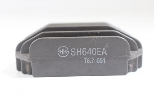Regulateur charge batterie YAMAHA 125 MAJESTY 2003 - 2005