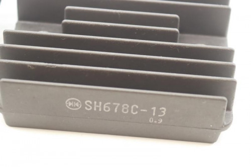 Regulateur charge batterie HONDA 900 CBR RR 2000 - 2001