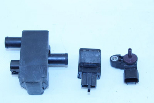 Relais boitier electrique KAWASAKI 650 ER6 N 2009 - 2011