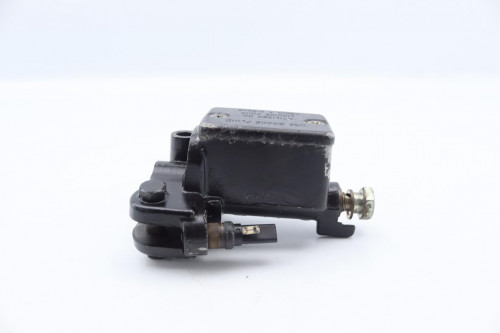 Maitre cylindre frein avant PEUGEOT 50 TKR 2006 - 2014