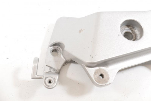 Support moteur droit HONDA CB 600 HORNET 1998 - 2002